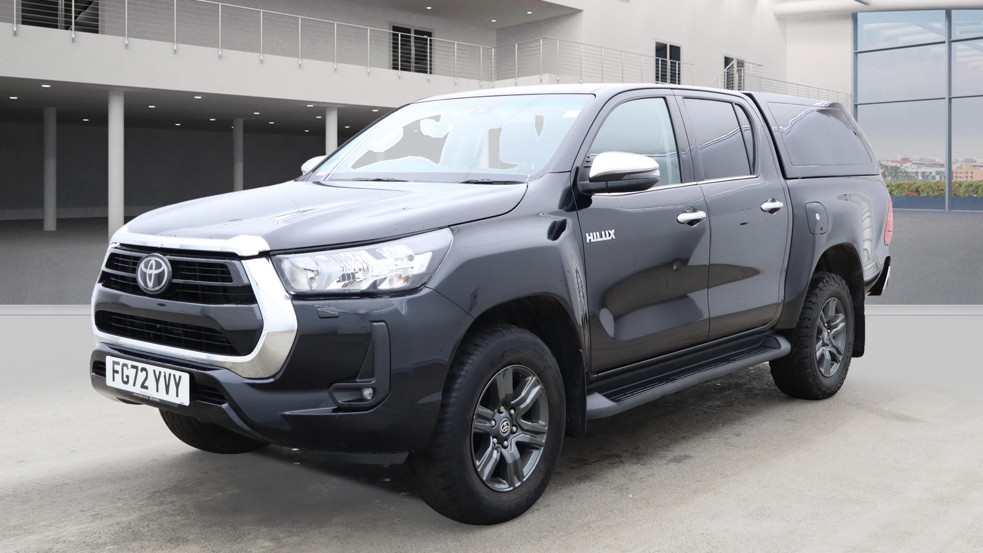 TOYOTA Hilux